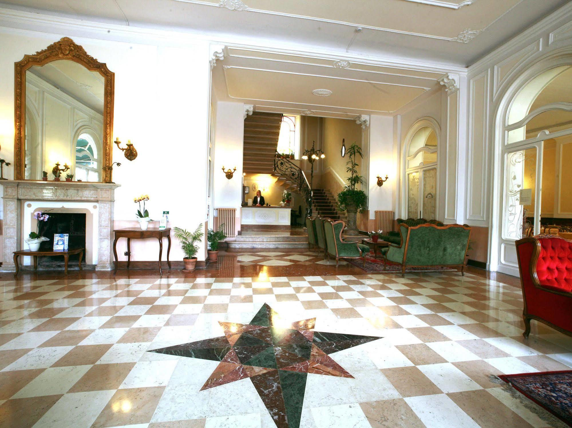 Hotel Excelsior Splendide Bellagio Esterno foto